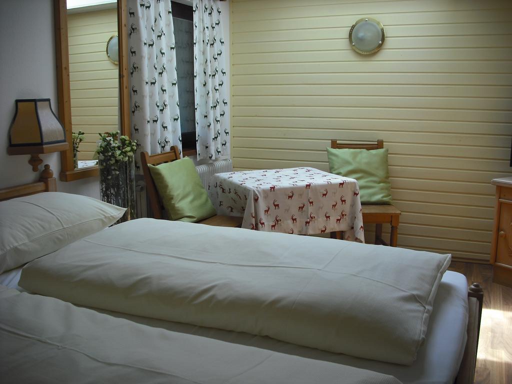 Hotel Garni Botenwirt Spital Am Pyhrn Room photo