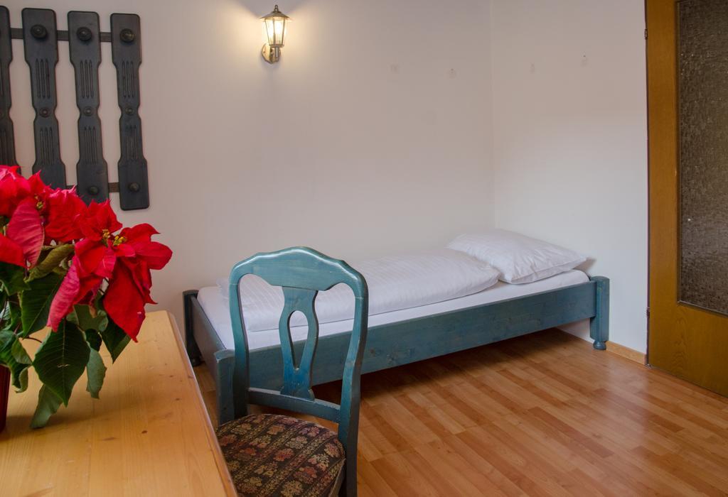 Hotel Garni Botenwirt Spital Am Pyhrn Room photo